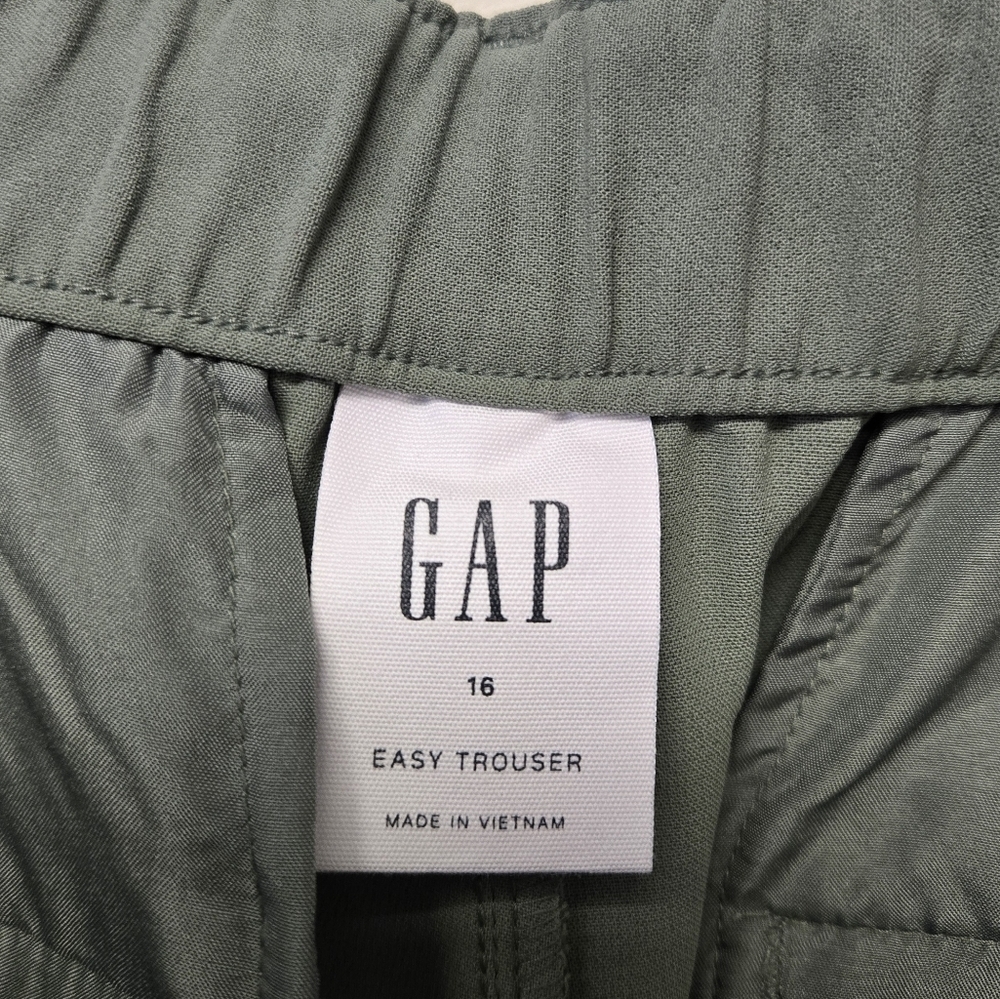 Gap High Rise Easy Wide Leg Cargo Trousers Sage Green 16 - Picture 6 of 10